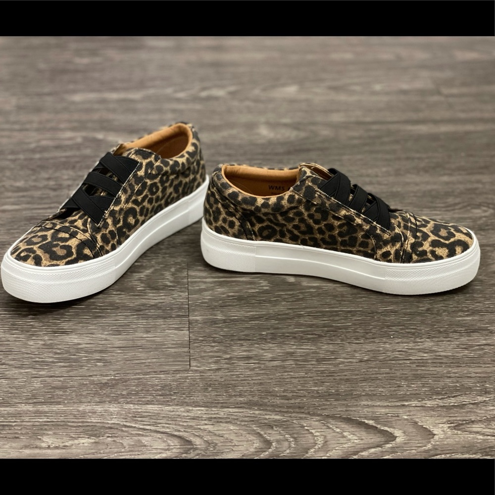 Report Leopard sneaker
